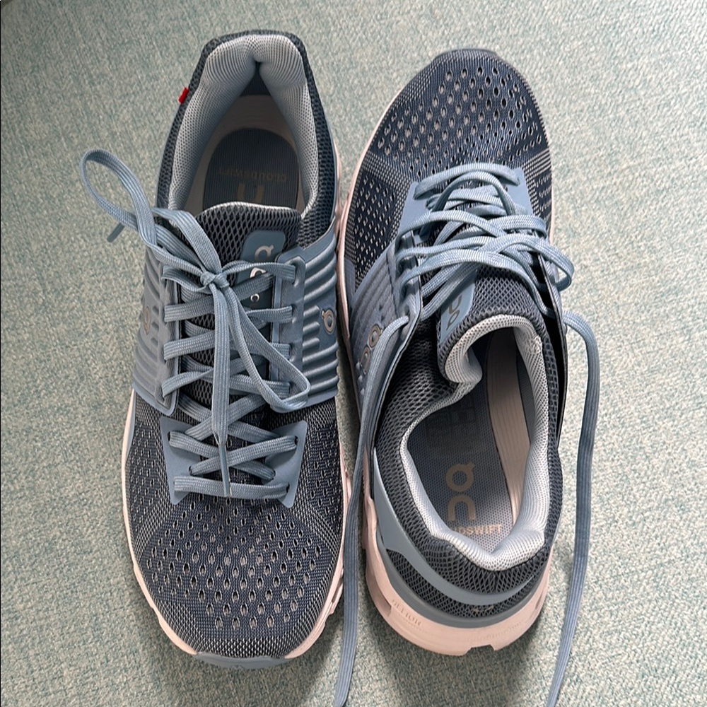 On Cloudswift Blue Running Shoes size 8